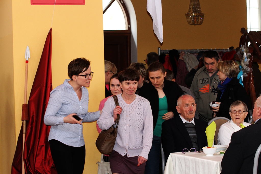 Śniadanie wielkanocne dla samotnych i potrzebujących