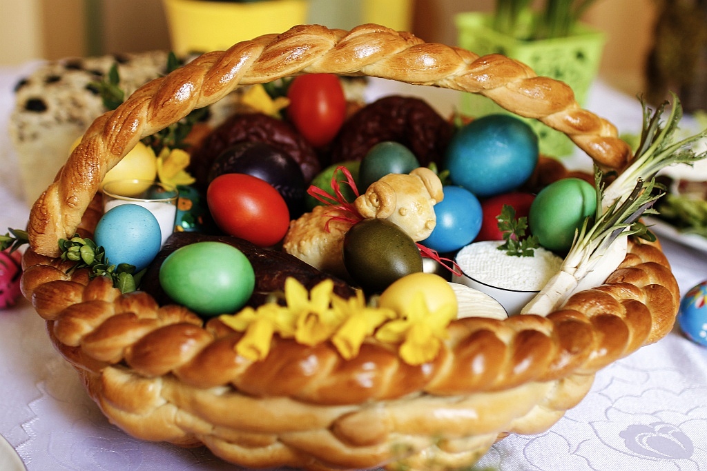 Smaczny i kolorowy jarmark wielkanocny w Miłkowicach