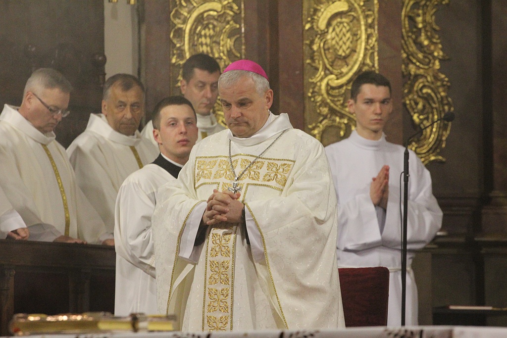 W katedrze ponad 150 księży uczestniczyło we Mszy Krzyżma