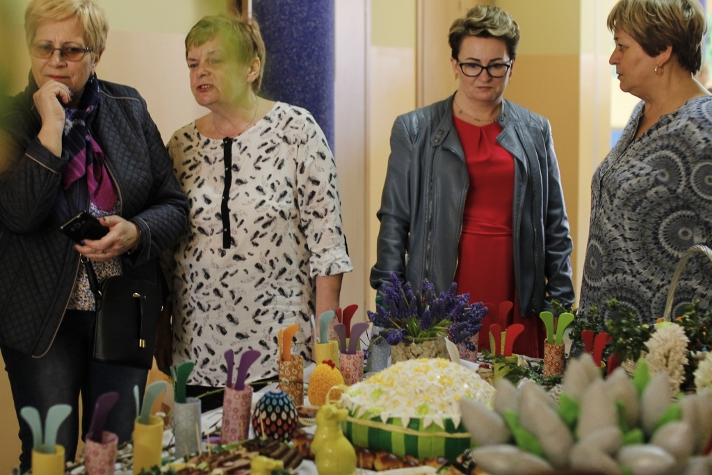 Smaczny i kolorowy jarmark wielkanocny w Miłkowicach