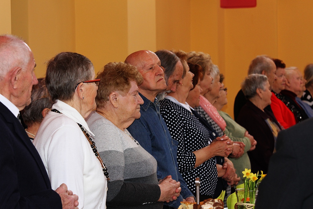 Śniadanie wielkanocne dla samotnych i potrzebujących
