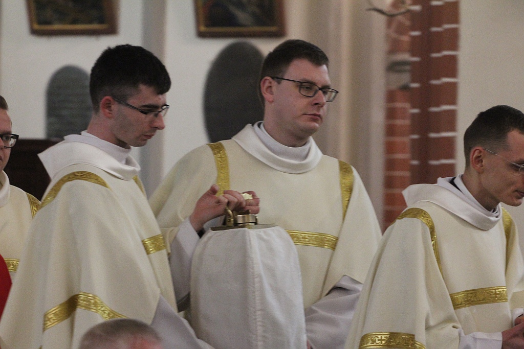 W katedrze ponad 150 księży uczestniczyło we Mszy Krzyżma