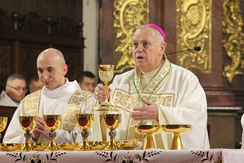 W katedrze ponad 150 księży uczestniczyło we Mszy Krzyżma