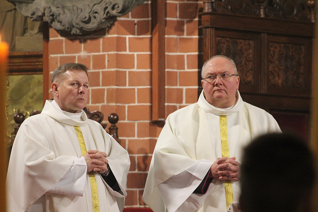 W katedrze ponad 150 księży uczestniczyło we Mszy Krzyżma