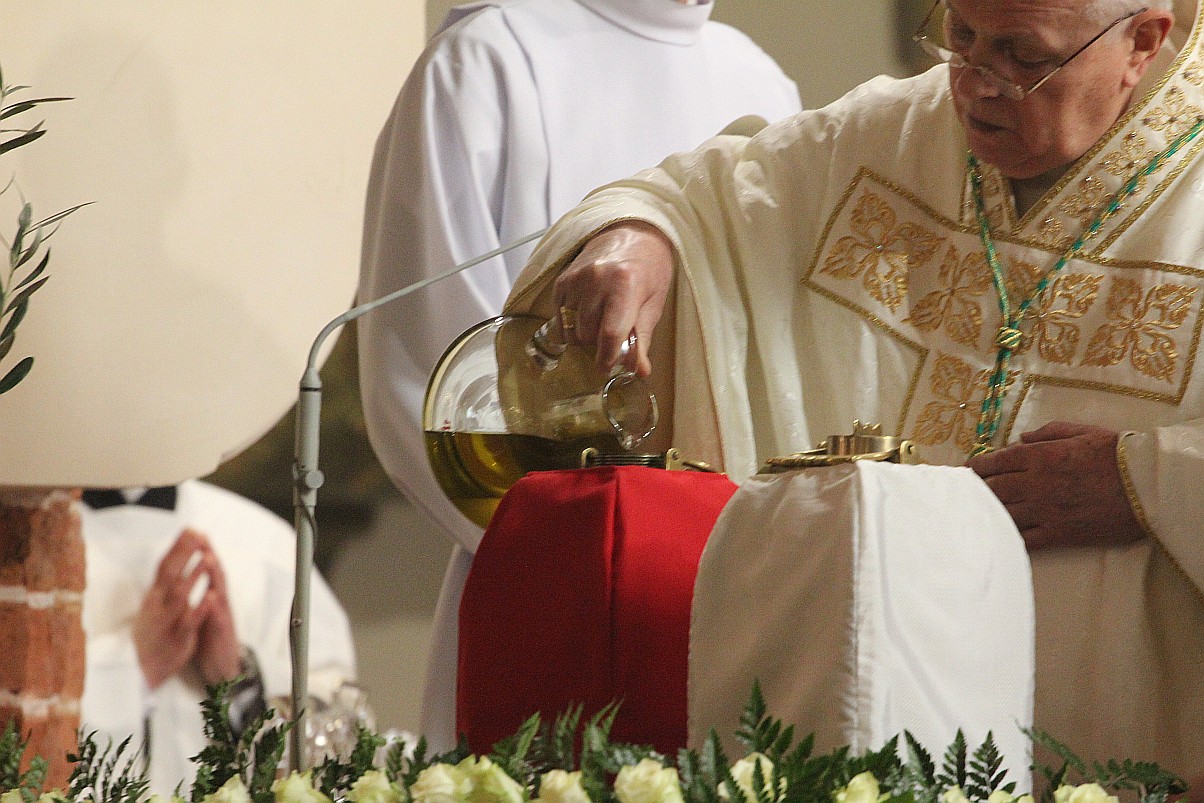 W katedrze ponad 150 księży uczestniczyło we Mszy Krzyżma