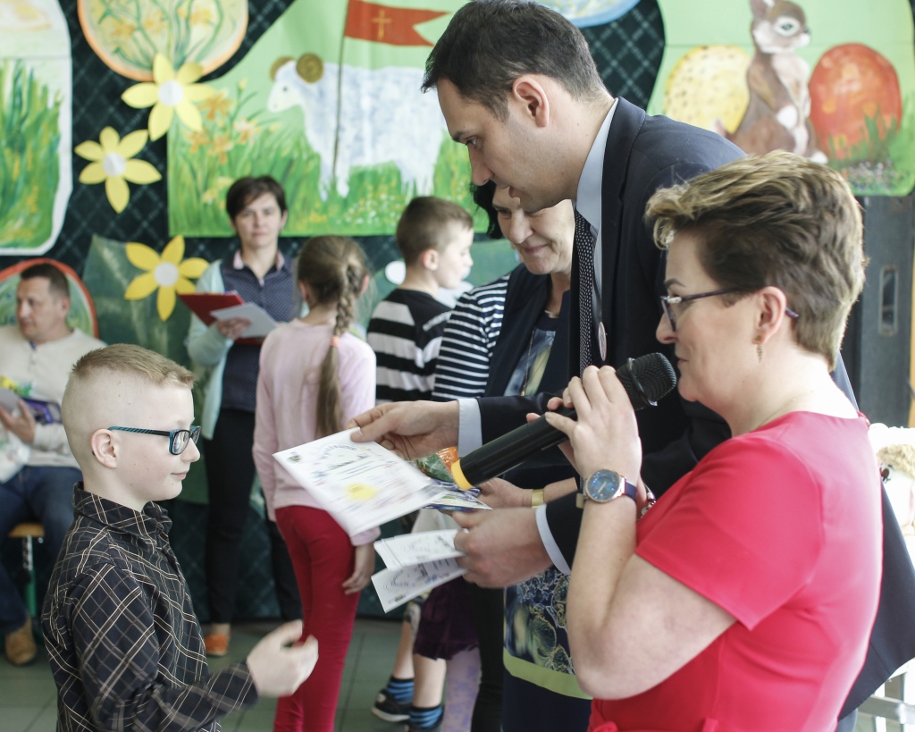 Smaczny i kolorowy jarmark wielkanocny w Miłkowicach