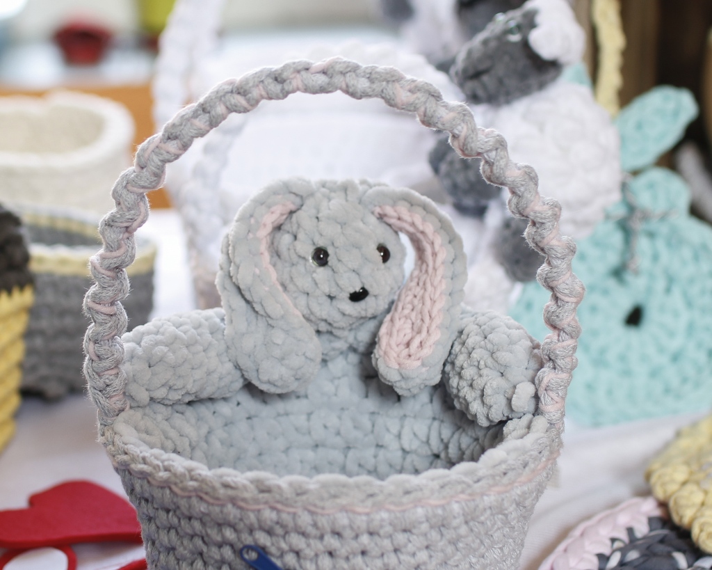 Smaczny i kolorowy jarmark wielkanocny w Miłkowicach