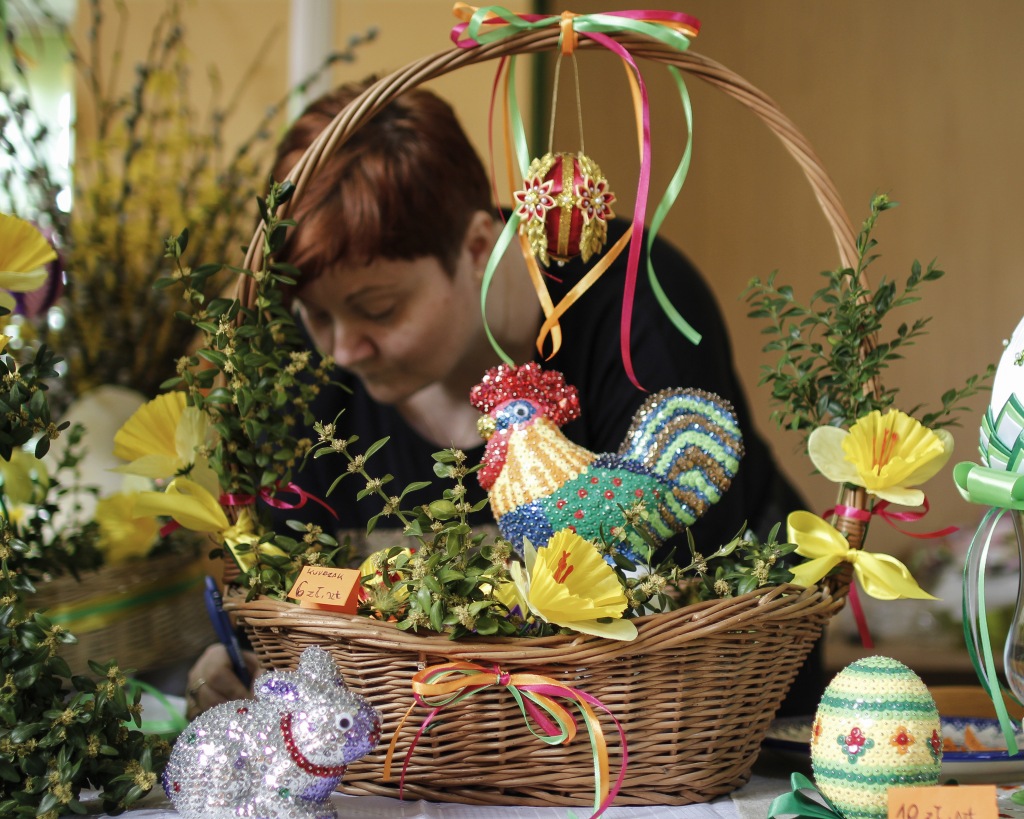 Smaczny i kolorowy jarmark wielkanocny w Miłkowicach