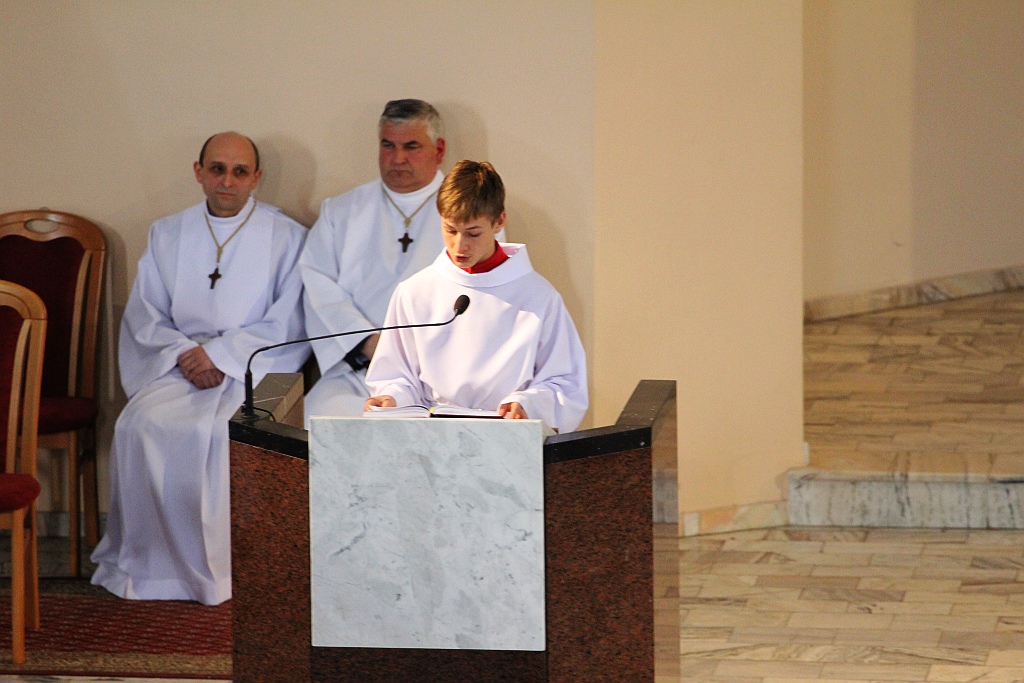 Wielki Piątek. Drugi dzień triduum. Dzień bez mszy świętej