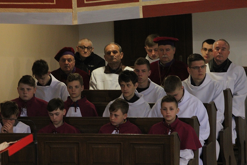 Wielki Piątek. Drugi dzień triduum. Dzień bez mszy świętej