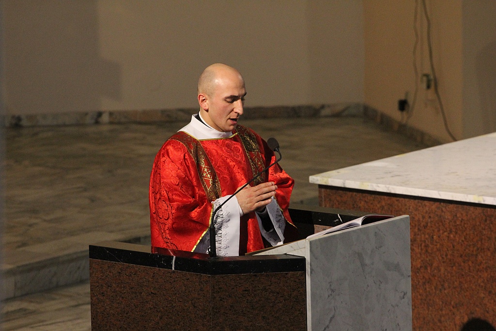 Wielki Piątek. Drugi dzień triduum. Dzień bez mszy świętej