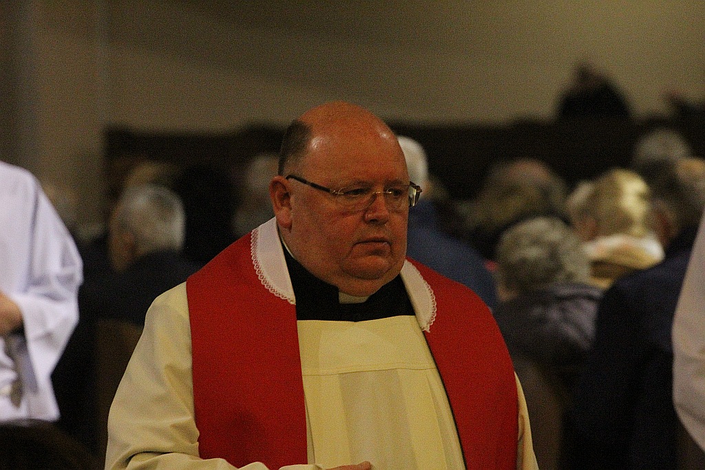 Wielki Piątek. Drugi dzień triduum. Dzień bez mszy świętej