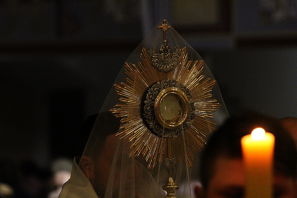 Wielki Piątek. Drugi dzień triduum. Dzień bez mszy świętej