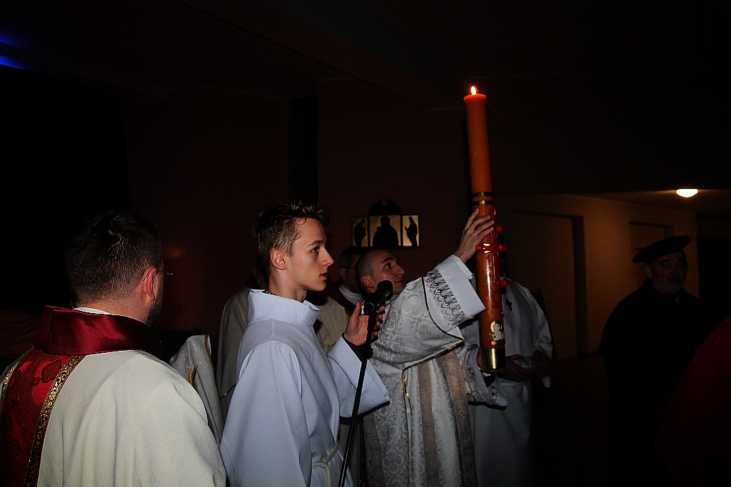 Liturgia Wigilii Paschalnej  z procesją rezurekcyjną