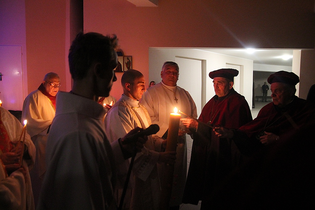 Liturgia Wigilii Paschalnej  z procesją rezurekcyjną