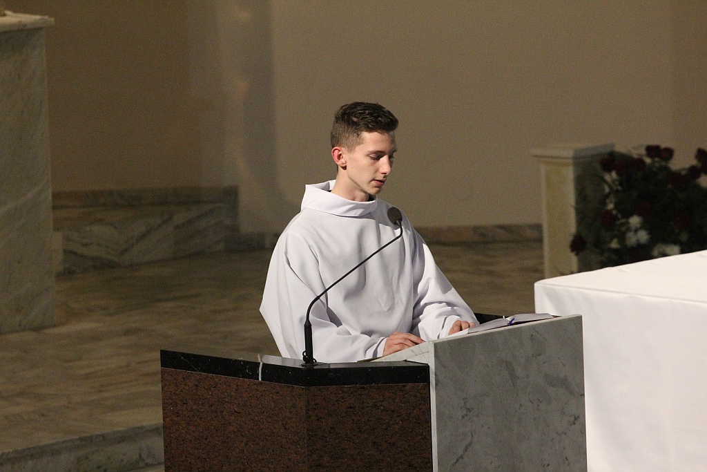 Liturgia Wigilii Paschalnej  z procesją rezurekcyjną