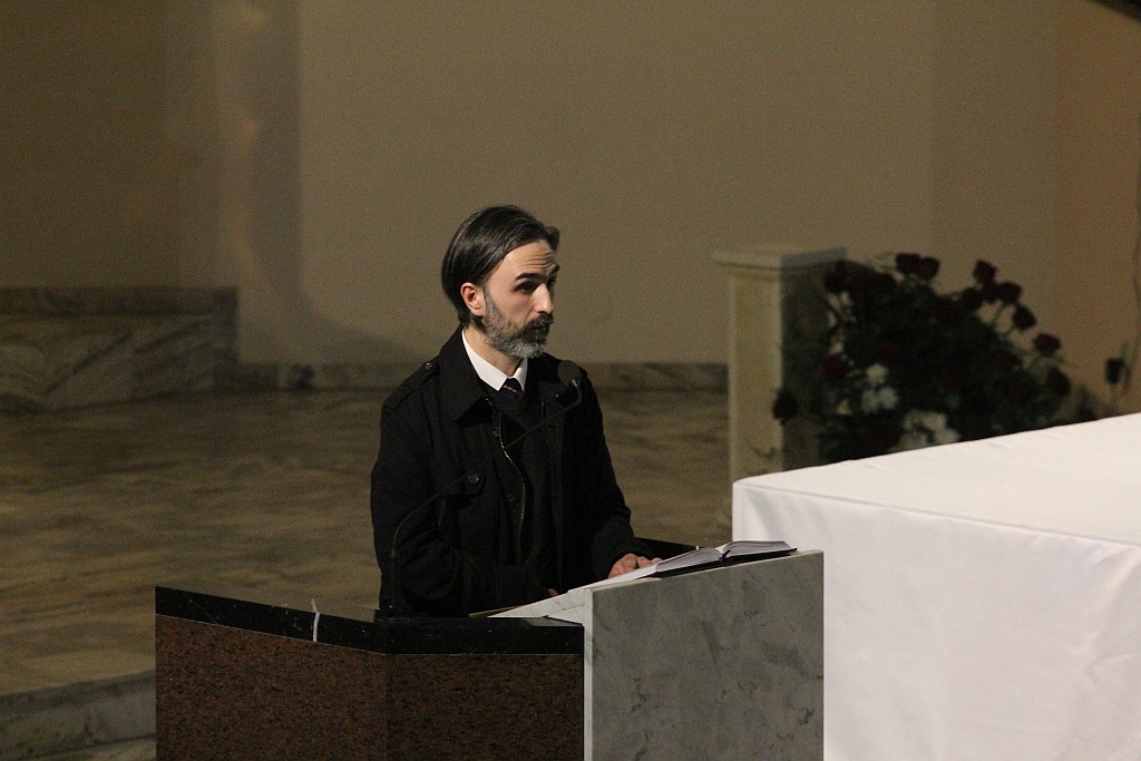 Liturgia Wigilii Paschalnej  z procesją rezurekcyjną