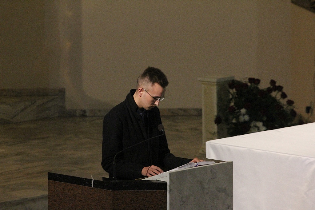 Liturgia Wigilii Paschalnej  z procesją rezurekcyjną