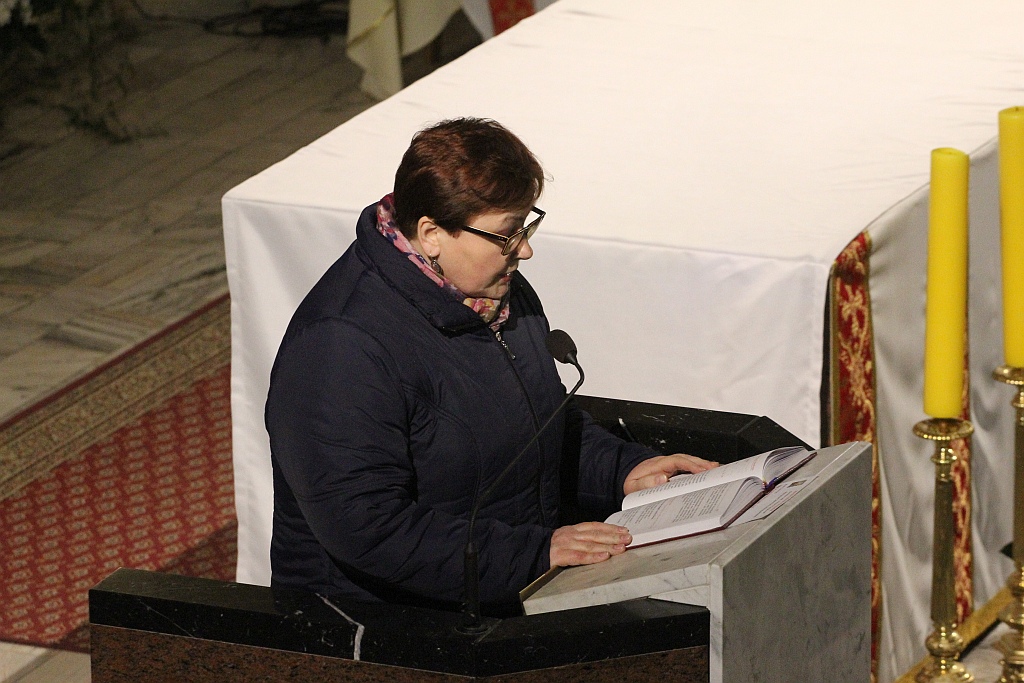 Liturgia Wigilii Paschalnej  z procesją rezurekcyjną