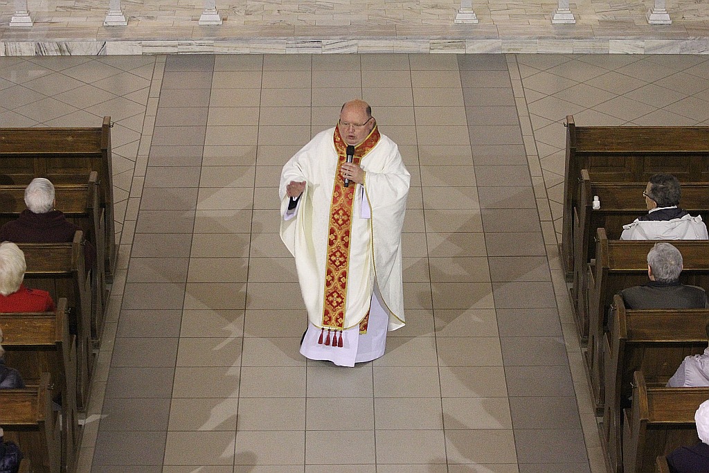 Liturgia Wigilii Paschalnej  z procesją rezurekcyjną