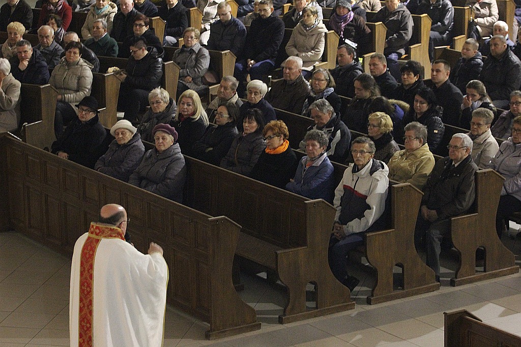 Liturgia Wigilii Paschalnej  z procesją rezurekcyjną