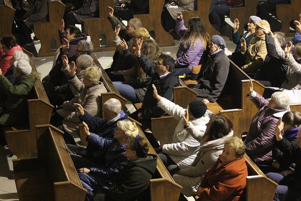 Liturgia Wigilii Paschalnej  z procesją rezurekcyjną