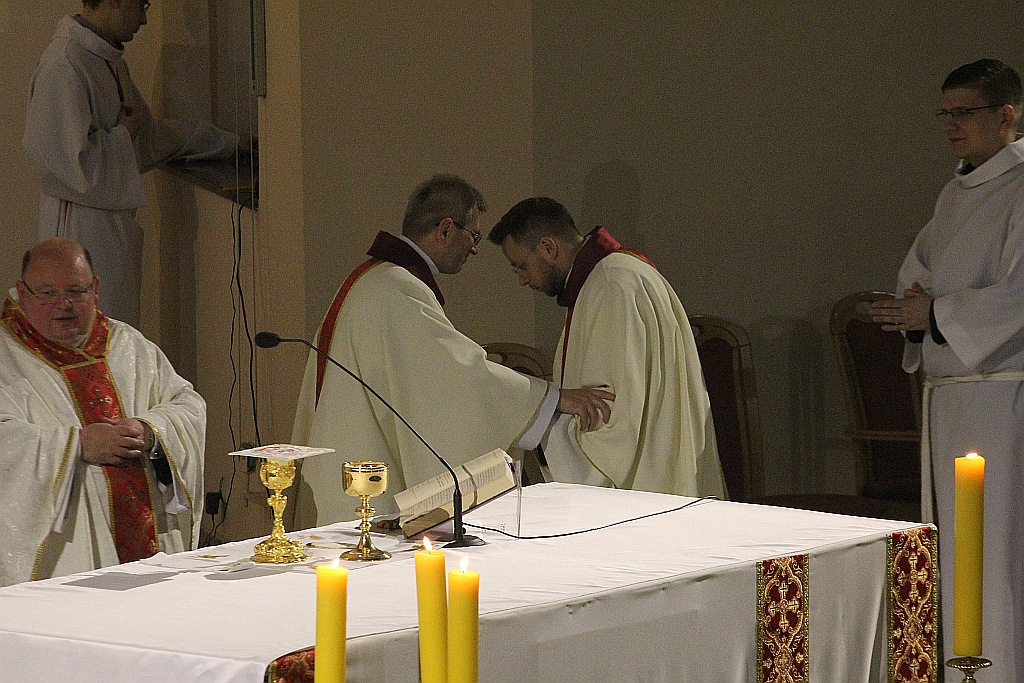 Liturgia Wigilii Paschalnej  z procesją rezurekcyjną