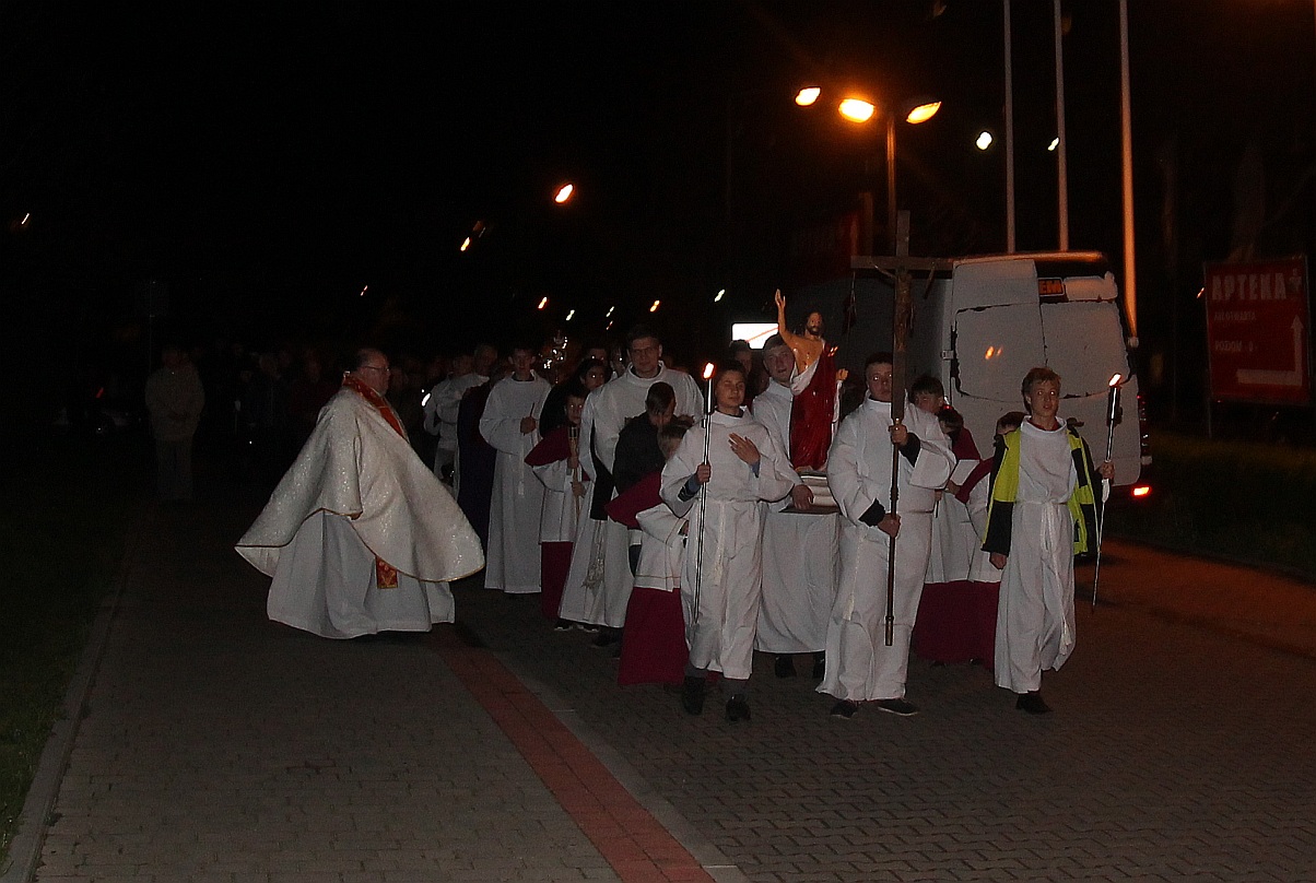 Liturgia Wigilii Paschalnej  z procesją rezurekcyjną