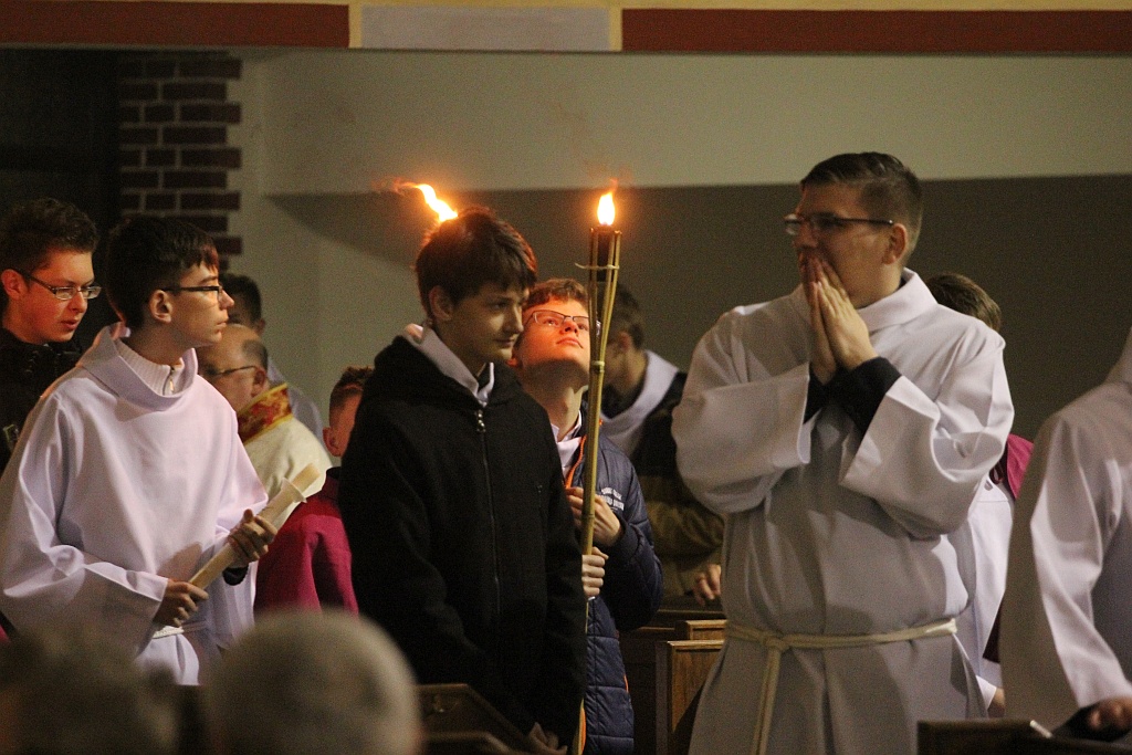 Liturgia Wigilii Paschalnej  z procesją rezurekcyjną