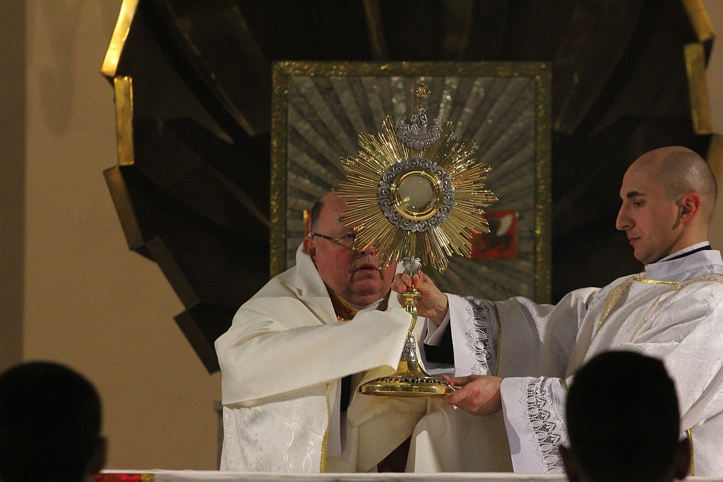 Liturgia Wigilii Paschalnej  z procesją rezurekcyjną