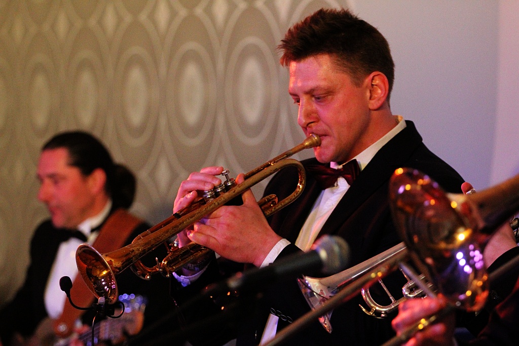 Formacja Kłos&Dąbrowski Big Band zagrała w akademiku