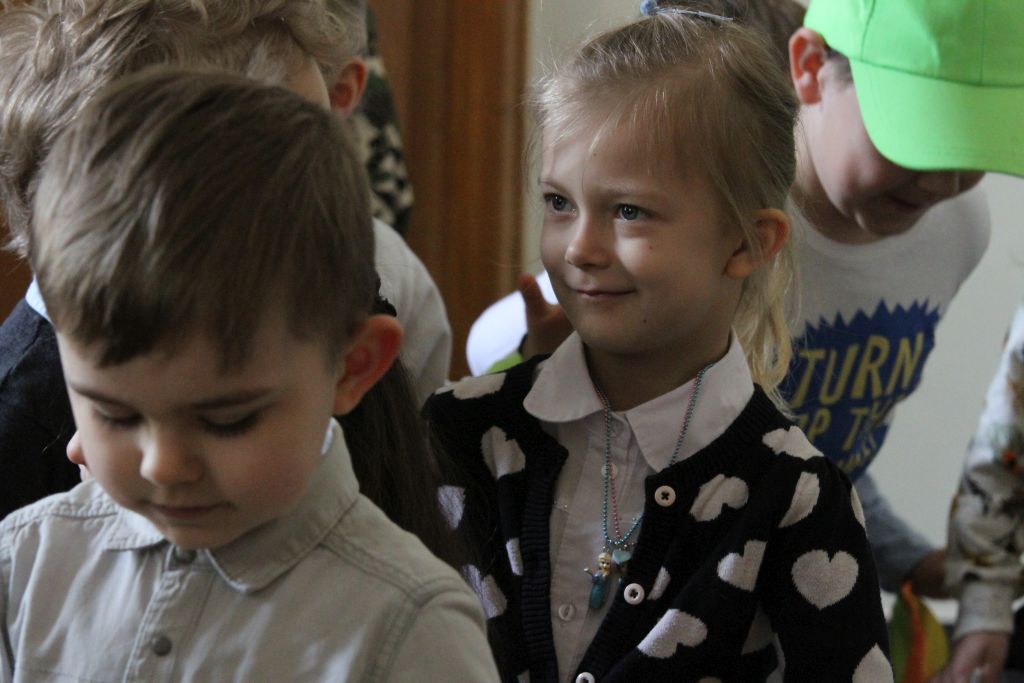 Sspotkanie przedszkolaków ze sztuką w Muzeum Miedzi