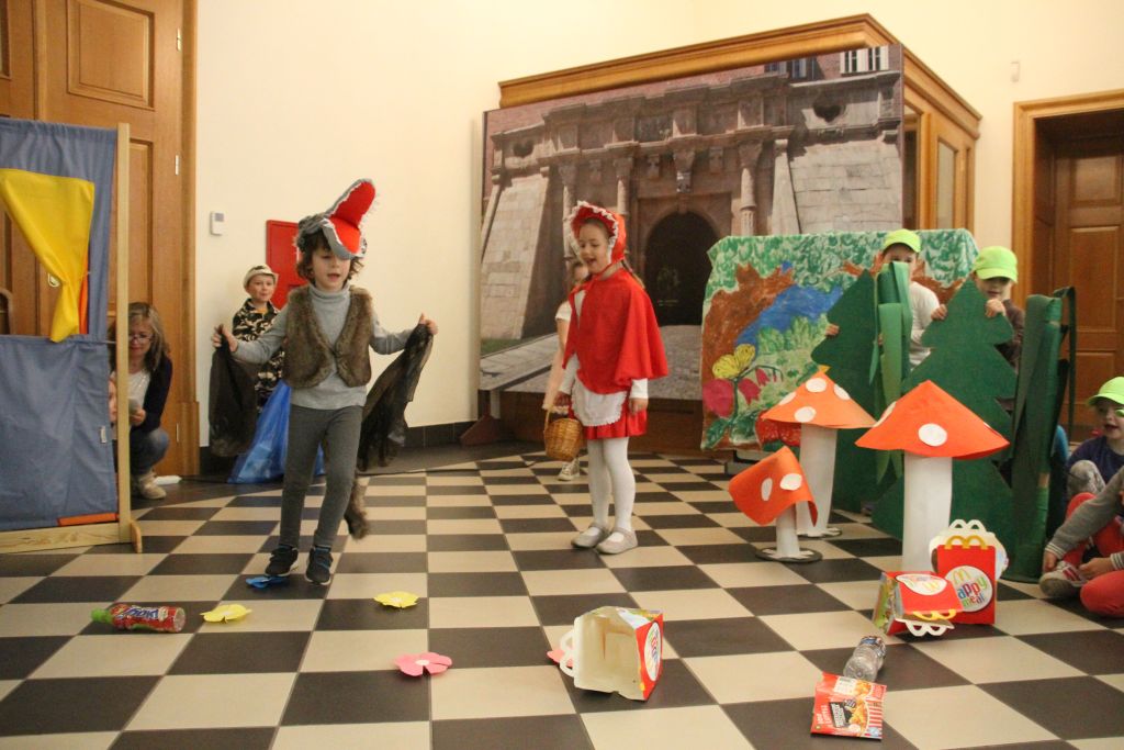 Sspotkanie przedszkolaków ze sztuką w Muzeum Miedzi