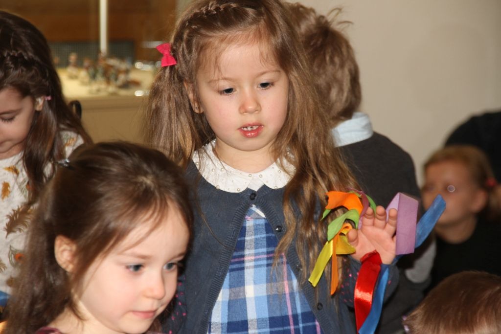 Sspotkanie przedszkolaków ze sztuką w Muzeum Miedzi