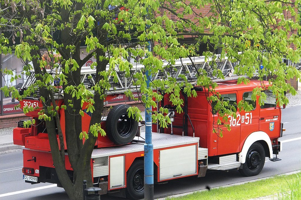 Ćwiczenia strażackie w centrum Legnicy 