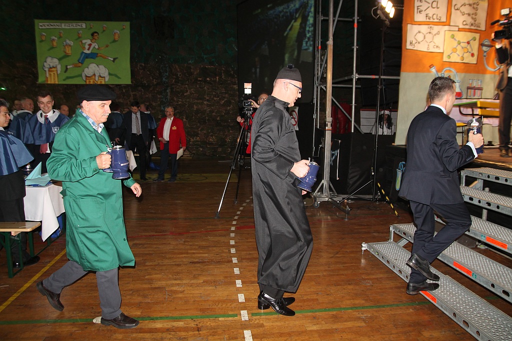 Hutnicy bawili się na centralnej hutniczej karczmie piwnej