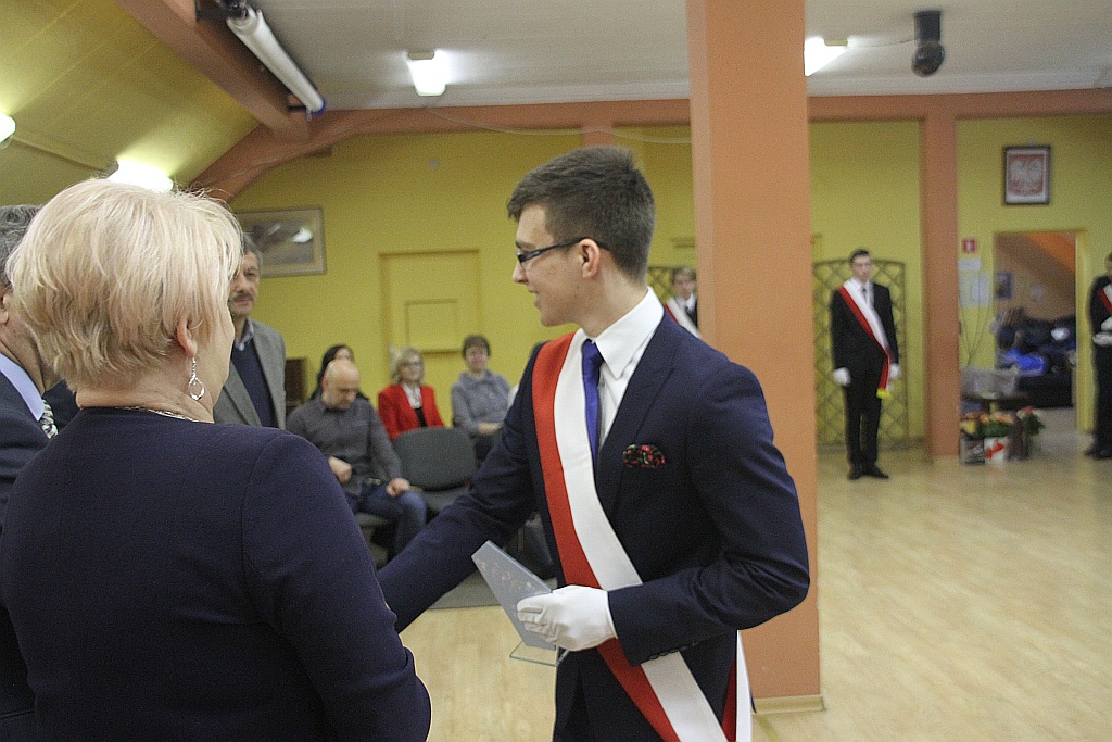 W Zespole Szkół Samochodowych pożegnano absolwentów