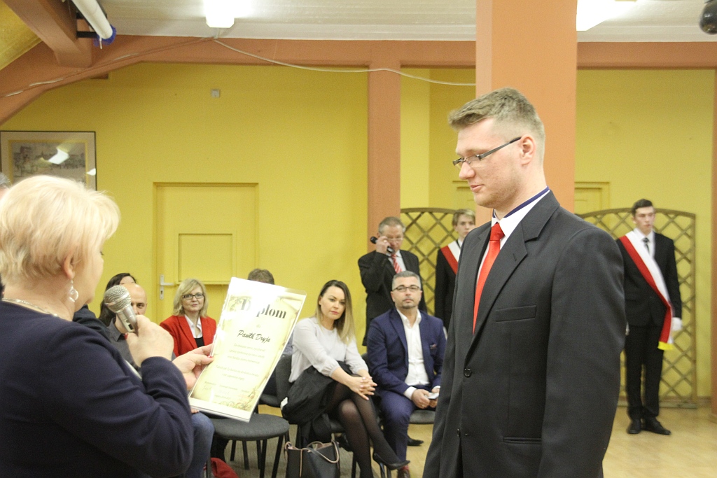 W Zespole Szkół Samochodowych pożegnano absolwentów