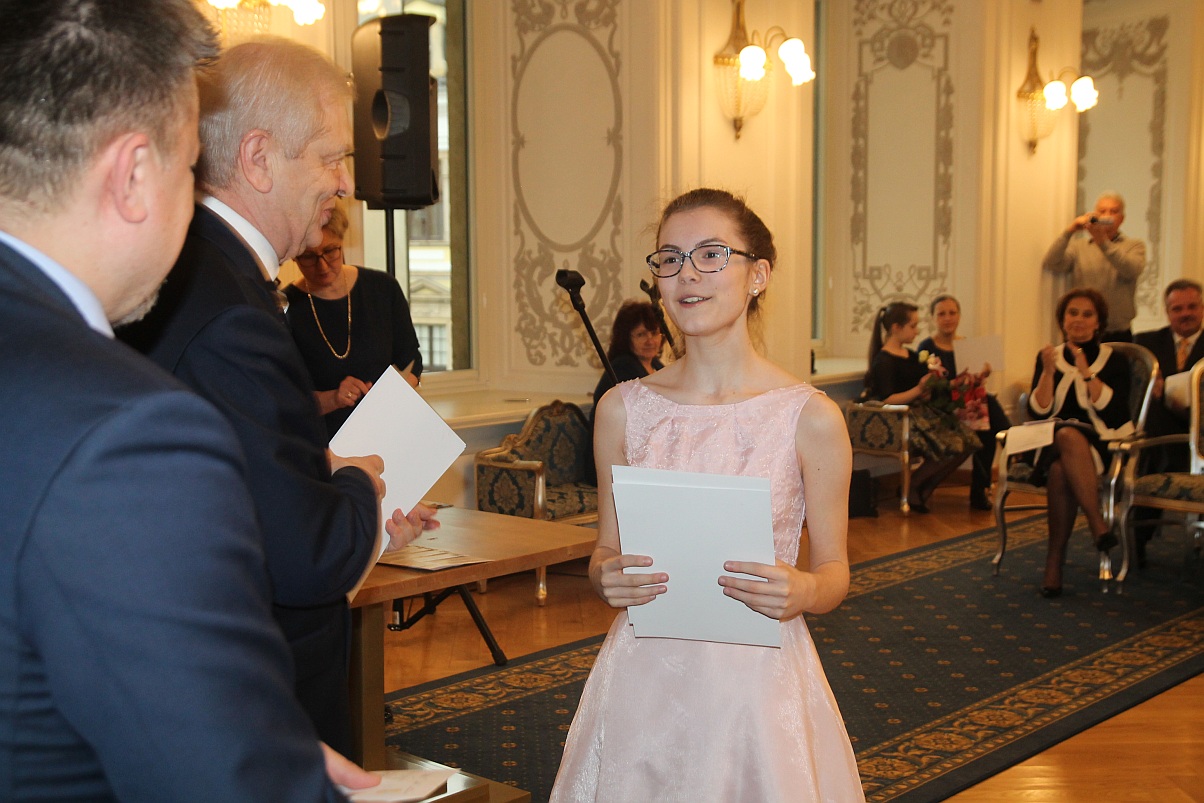 Sara Dragan z Grand Prix  XV konkursu Młody Paganini