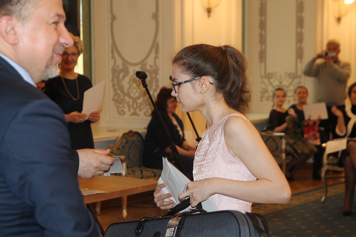Sara Dragan z Grand Prix  XV konkursu Młody Paganini
