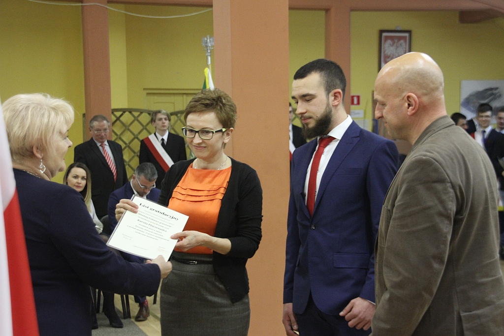 W Zespole Szkół Samochodowych pożegnano absolwentów