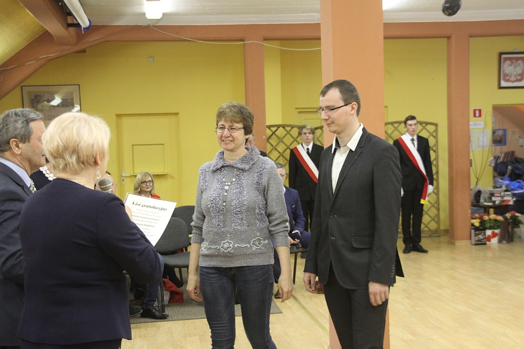 W Zespole Szkół Samochodowych pożegnano absolwentów