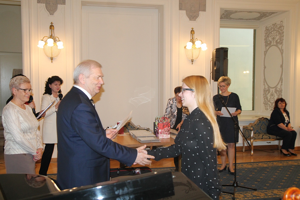 Sara Dragan z Grand Prix  XV konkursu Młody Paganini