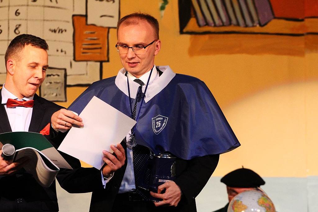 Hutnicy bawili się na centralnej hutniczej karczmie piwnej