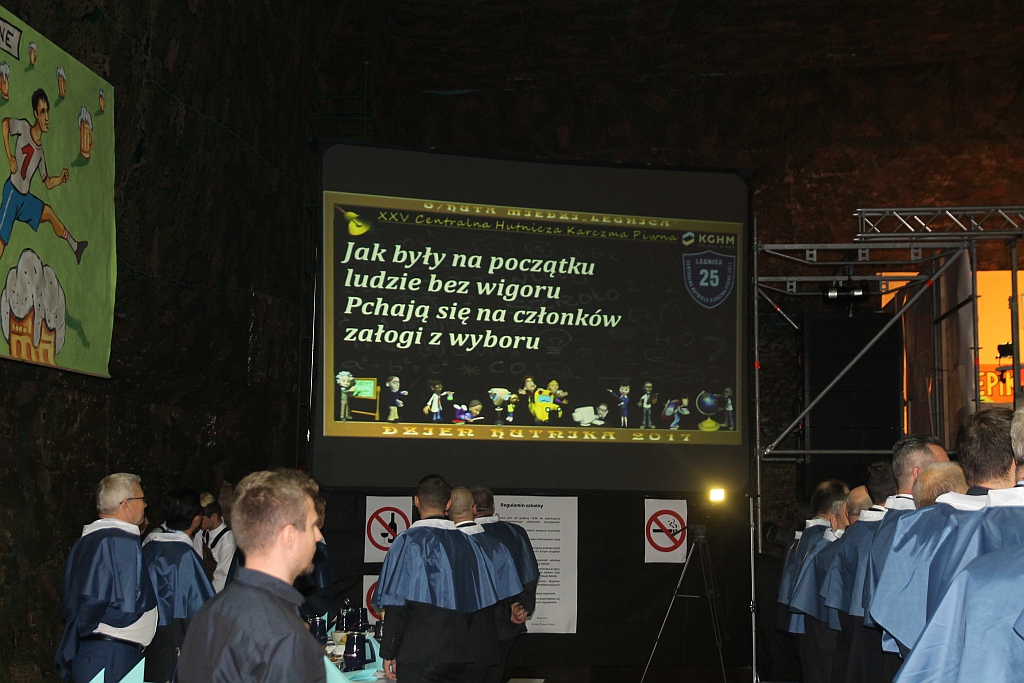 Hutnicy bawili się na centralnej hutniczej karczmie piwnej