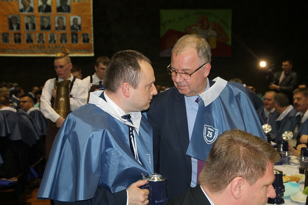 Hutnicy bawili się na centralnej hutniczej karczmie piwnej