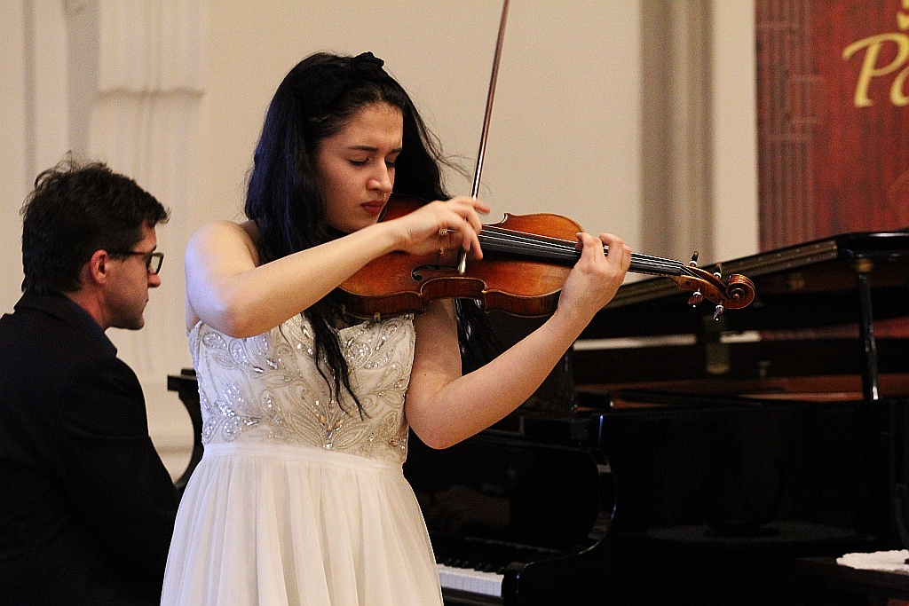 Sara Dragan z Grand Prix  XV konkursu Młody Paganini