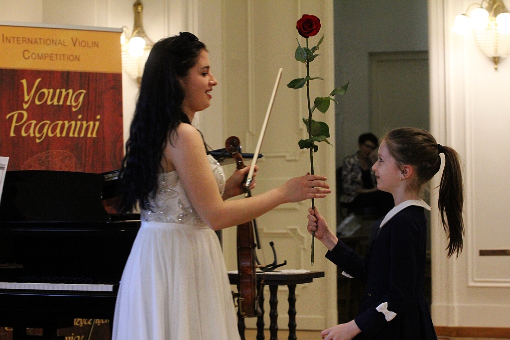 Sara Dragan z Grand Prix  XV konkursu Młody Paganini