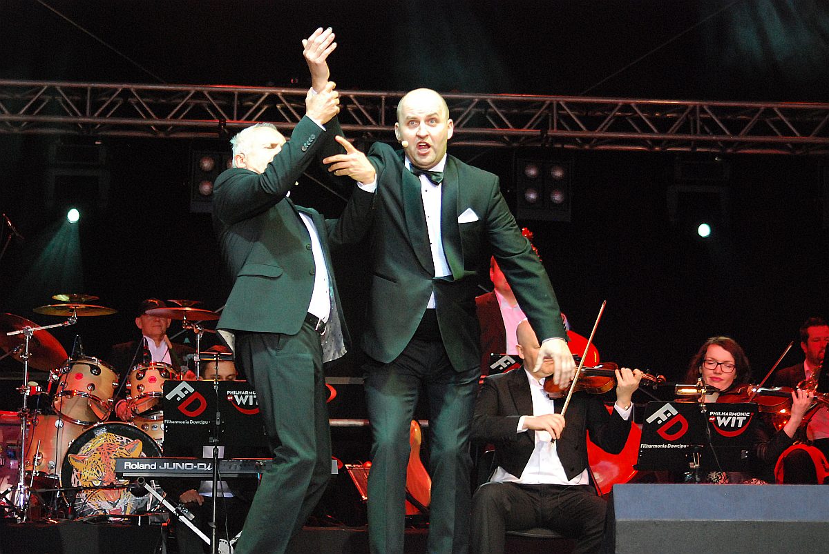 Filharmonia Dowcipu Waldemara Malickiego wystąpiła dla hutników