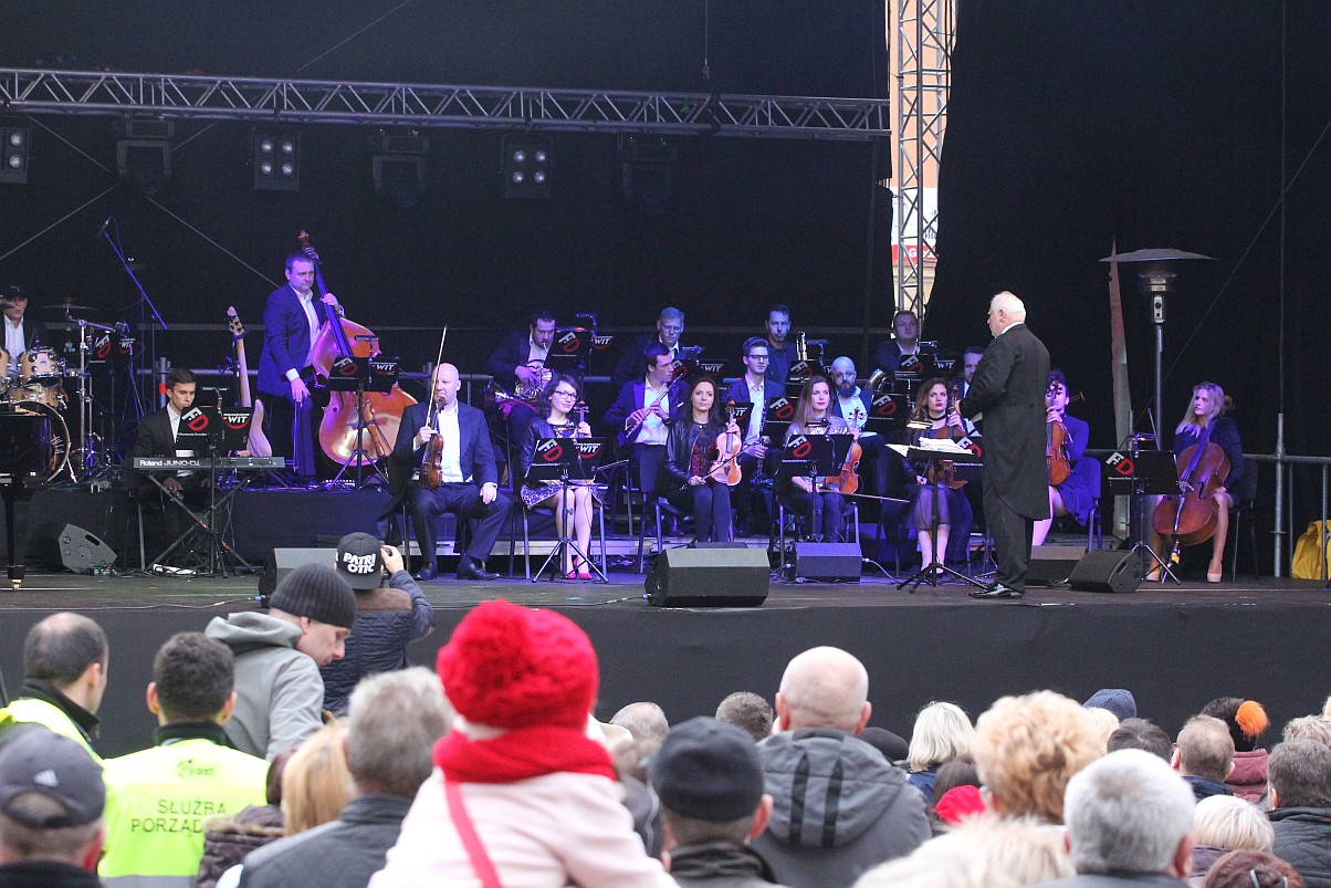 Filharmonia Dowcipu Waldemara Malickiego wystąpiła dla hutników